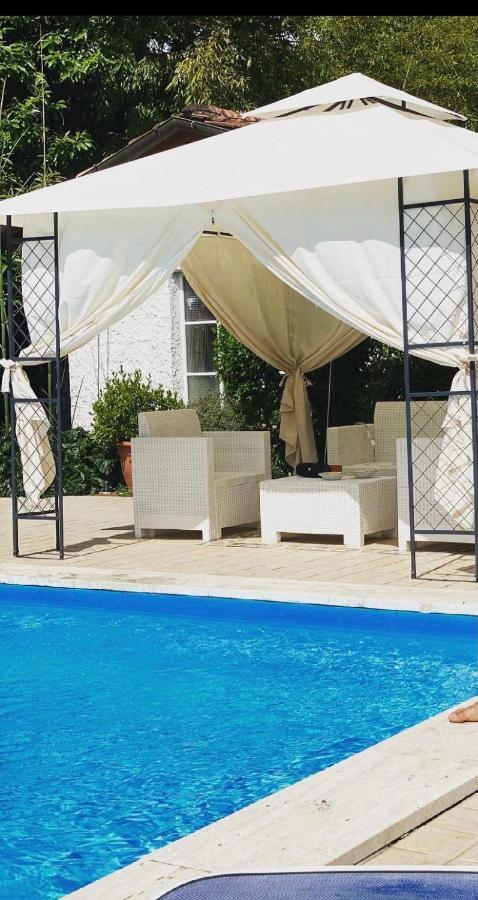 Appartamento Lussuoso 2 In Villa Riccardo Barga Buitenkant foto
